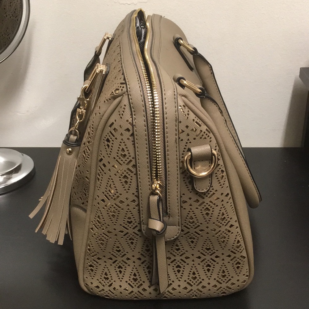 Marc New York purse from Wilson’s Leather - Picture 2 of 3
